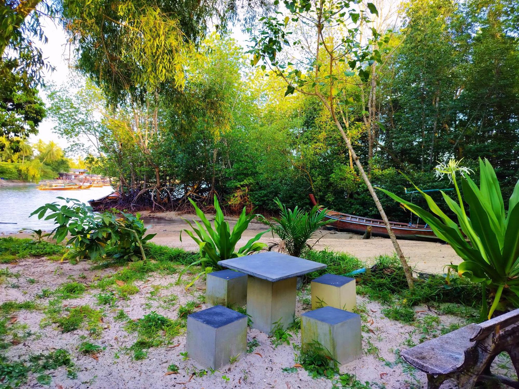 Kohmook Happy Time Bungalow Đảo Đảo Koh Mook Ngoại thất bức ảnh